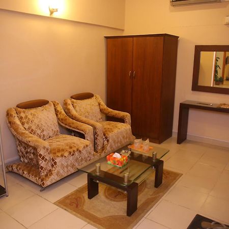 קראצ'י Royal Inn Hotel מראה חיצוני תמונה