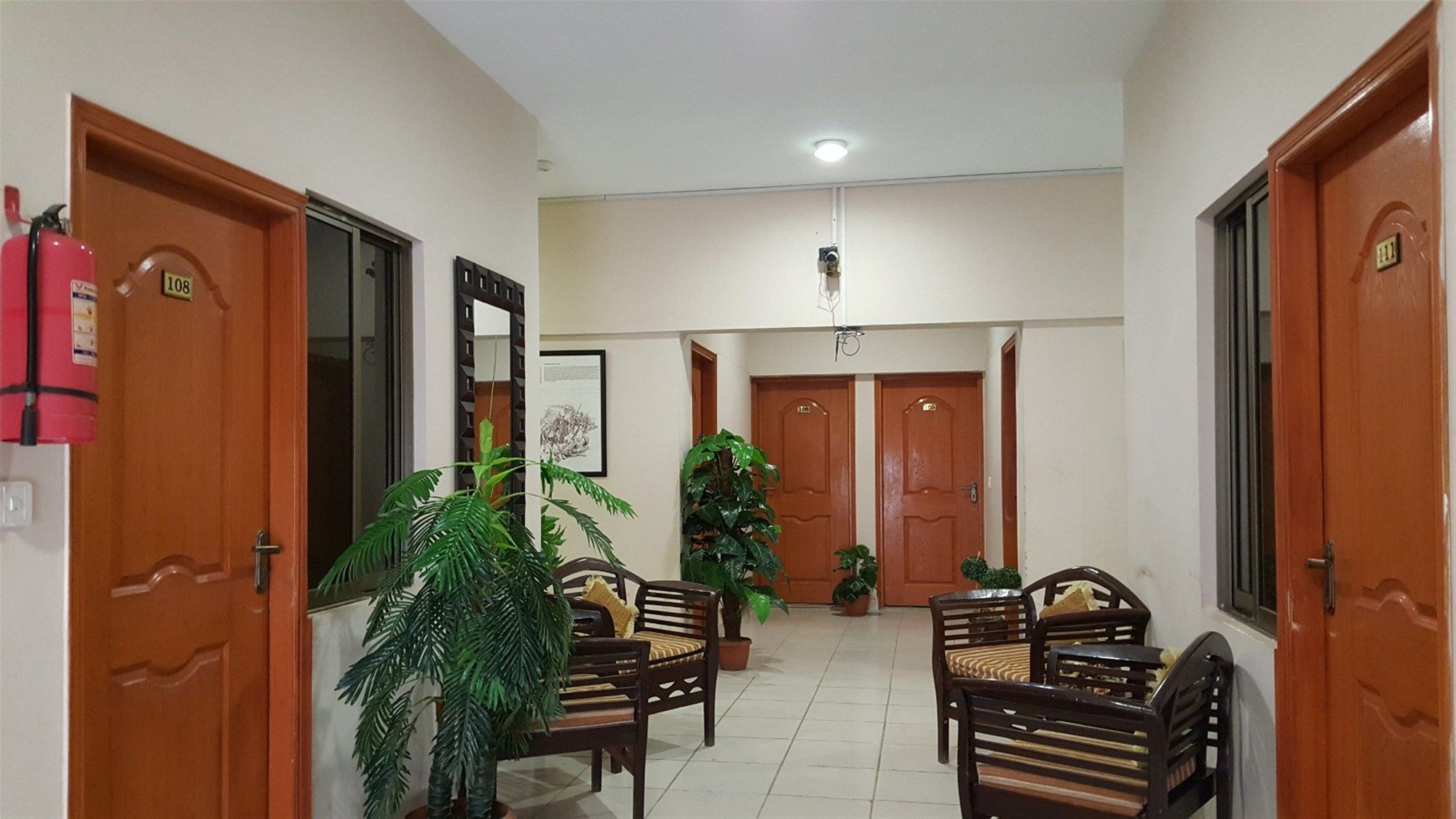 קראצ'י Royal Inn Hotel מראה חיצוני תמונה