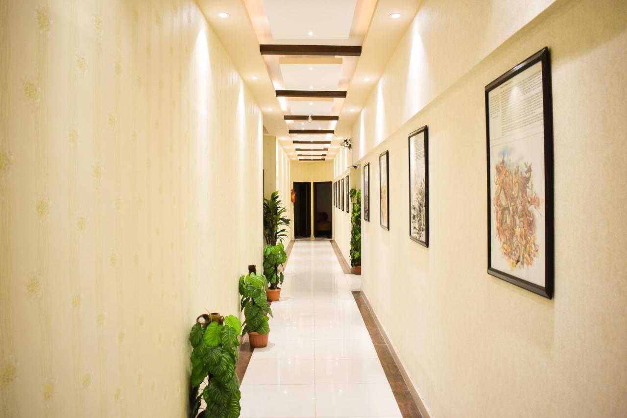 קראצ'י Royal Inn Hotel מראה חיצוני תמונה